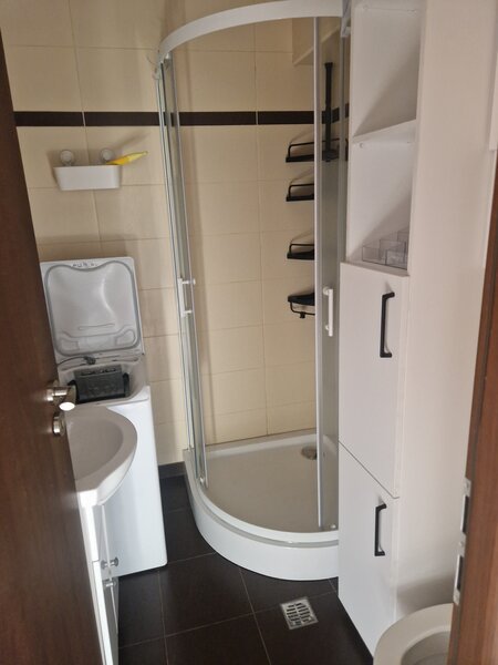 Lacul Tei, Complexul Domino, str. Grigore Moisil,