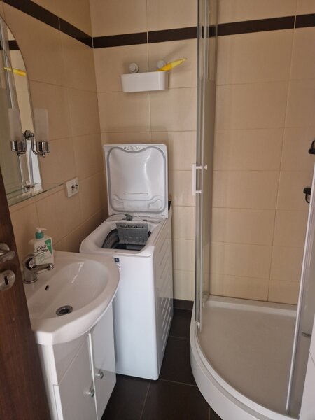 Lacul Tei, Complexul Domino, str. Grigore Moisil,